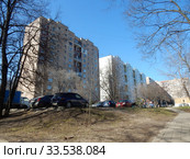 Многоэтажные жилые дома. Район Метрогородок. Город Москва (2020 год). Редакционное фото, фотограф lana1501 / Фотобанк Лори