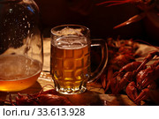 Crayfish with beer on a wooden table. Стоковое фото, фотограф Марина Володько / Фотобанк Лори