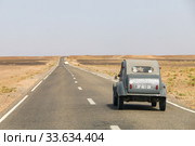 Citroen 2CV (2019 год). Редакционное фото, фотограф Art Konovalov / Фотобанк Лори