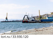 Траулер "Герои Даманского" у причала (2020 год). Стоковое фото, фотограф Алексей Шматков / Фотобанк Лори