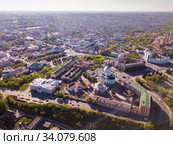 Panoramic aerial view of city of Kursk with buildings and landscape (2019 год). Стоковое фото, фотограф Яков Филимонов / Фотобанк Лори