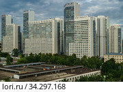 Москва, 1й Нагатинский проезд, жилой комплекс "Скай Форт" (2020 год). Редакционное фото, фотограф glokaya_kuzdra / Фотобанк Лори
