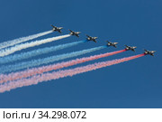 Штурмовики Су-25 во время Главного военно-морского парада в честь Дня Военно-Морского Флота России в городе Санкт-Петербург (2020 год). Редакционное фото, фотограф Николай Винокуров / Фотобанк Лори