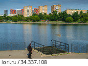 Москва, Даниловский район, Кожуховский пруд. Редакционное фото, фотограф glokaya_kuzdra / Фотобанк Лори
