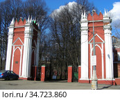 Западные парадные ворота. Усадьба Михалково. Михалковская улица, 38. Головинский район. Город Москва. Россия (2010 год). Редакционное фото, фотограф lana1501 / Фотобанк Лори