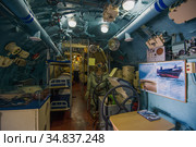 Интерьер одного из отсеков  советской подводной лодки Б-440. Музей в городе Вытегра. Вологодская область, Россия (2019 год). Редакционное фото, фотограф Виктор Карасев / Фотобанк Лори