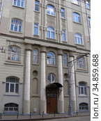 Бывший доходный дом, постройки 1910 года. Улица Пречистенка, 29. Район Хамовники. Город Москва (2010 год). Стоковое фото, фотограф lana1501 / Фотобанк Лори