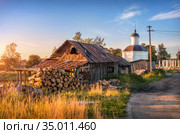 Старый дровяной  склад на Соловецких островах (2020 год). Стоковое фото, фотограф Baturina Yuliya / Фотобанк Лори