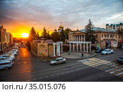 Исторический центр города на закате. Пятигорск. Ставропольский край (2020 год). Редакционное фото, фотограф Сергей Афанасьев / Фотобанк Лори