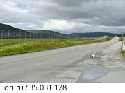 Road near Tromso Langnes airport. Norway (2016 год). Стоковое фото, фотограф Валерия Попова / Фотобанк Лори
