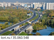 Москва, Каширское шоссе и  Борисовский мост (2020 год). Редакционное фото, фотограф glokaya_kuzdra / Фотобанк Лори