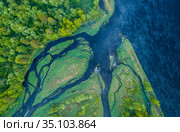 Вид сверху на разлив реки Шуи в начале лета. Карелия. Стоковое фото, фотограф Сергей Цепек / Фотобанк Лори