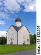 Church of the Transfiguration of the Savior on Ilyina Street (Veliky Novgorod, Russia), an ancient historical church painted by Theophanes the Greek (2020 год). Стоковое фото, фотограф Олег Иванов / Фотобанк Лори