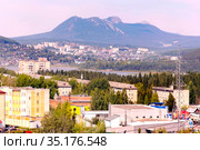 the city of Zlatoust in the Chelyabinsk region against the background of the Taganay national park on a summer sunny day. Стоковое фото, фотограф Акиньшин Владимир / Фотобанк Лори