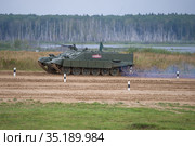 Российская тяжелая боевая машина огнеметчиков БМО-Т  - участник демонстрационной программы международного военного форума "Армия-2020". Алабино. Редакционное фото, фотограф Виктор Карасев / Фотобанк Лори