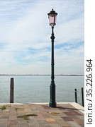 Giudecca, Venice. Italy. Street lamppost (2014 год). Стоковое фото, фотограф Знаменский Олег / Фотобанк Лори