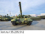 Советский основной танк  Т-64Б1 на Международном военном форуме "Армия-2020" Редакционное фото, фотограф Виктор Карасев / Фотобанк Лори