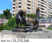 Бронзовая скульптура «Морские котики». Московский зоопарк. Пресненский район. Город Москва. Россия (2008 год). Редакционное фото, фотограф lana1501 / Фотобанк Лори
