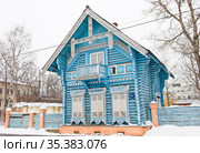 Погодинская изба. Погодинская улица, 12 А. Зимний день. Москва. Россия (2021 год). Редакционное фото, фотограф E. O. / Фотобанк Лори
