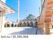 The Akhmad Kadyrov Mosque in Grozny - Chechnya, Russia (2018 год). Стоковое фото, фотограф Константин Лабунский / Фотобанк Лори