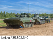Российская военная техника на полигоне Алабино перед началом демонстрационной программы. Международный военный форум "Армия-2020" Редакционное фото, фотограф Виктор Карасев / Фотобанк Лори