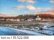 Вид на реку Днепр и Богословскую церковь в Смоленске (2021 год). Стоковое фото, фотограф Baturina Yuliya / Фотобанк Лори