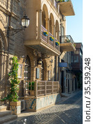 Empty street in old city Icheri Sheher of Baku, Azerbaijan. Architecture of Old city Baku. Inner City buildings. (2018 год). Стоковое фото, фотограф Константин Лабунский / Фотобанк Лори