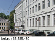Москва. Хохловский переулок, дом 14, строение 1. Городская усадьба И.В.Четверикова (2017 год). Редакционное фото, фотограф Илюхина Наталья / Фотобанк Лори