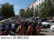 Балашиха, крестный ход в Дни Славянской письменности и культуры (2021 год). Редакционное фото, фотограф Дмитрий Неумоин / Фотобанк Лори