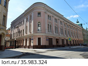 Банк Н. А. Найденова, 1790-х годов постройки. Улица Ильинка, 10/2, строение 1. Тверской район. Город Москва (2019 год). Стоковое фото, фотограф lana1501 / Фотобанк Лори