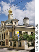 Москва. Вид на храм священномученика Антипы на Колымажном дворе (2021 год). Редакционное фото, фотограф Илюхина Наталья / Фотобанк Лори