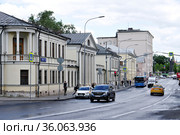 Москва. Улица Волхонка. Четная сторона улицы (2021 год). Редакционное фото, фотограф Илюхина Наталья / Фотобанк Лори