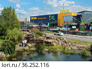 Город Омск, торговый центр  «ИКЕА Омск» (2021 год). Редакционное фото, фотограф Виктор Топорков / Фотобанк Лори