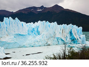 Glacier Perito Moreno and mountains. Стоковое фото, фотограф Яков Филимонов / Фотобанк Лори