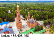 Вид сверху на Среднеуральский женский монастырь. Свердловская область. Россия (2021 год). Стоковое фото, фотограф Евгений Ткачёв / Фотобанк Лори