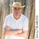 Waist up portrait of man. Стоковое фото, фотограф Яков Филимонов / Фотобанк Лори