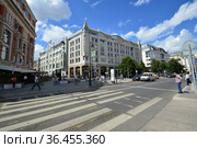 Бизнес-центр «Берлинский дом». Петровка, 5. Тверской район. Город Москва (2021 год). Редакционное фото, фотограф lana1501 / Фотобанк Лори