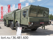 Российский оперативно-тактический ракетный комплекс (ОТРК) "Искандер" (9К720, SS-26 «Stone») в парке "Патриот", Международный военно-технический форум "Армия-2019" Редакционное фото, фотограф Малышев Андрей / Фотобанк Лори