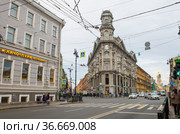 Перекрёсток "Пять углов". Санкт-Петербург. Россия (2021 год). Редакционное фото, фотограф E. O. / Фотобанк Лори