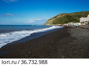 Полупустой вечерний пляж. Сукко. Краснодарский край. Сентябрь. Стоковое фото, фотограф Александр Романов / Фотобанк Лори