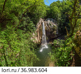 Кавказ, Ахунский хребет. Агурское ущелье, водопад на реке Агурчик. Caucasus, Akhun ridge. Agur gorge, waterfall on the Agurchik river. Стоковое фото, фотограф Евгений Романов / Фотобанк Лори