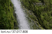 Кавказские горы. Река Дикарка и Змеевские водопады. Caucasus Mountains. Dikarka River and the Zmeykovsky waterfalls. Стоковое видео, видеограф Евгений Романов / Фотобанк Лори