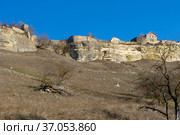 Крым. Крепость Чуфут-Кале. (2020 год). Стоковое фото, фотограф Валерий Ситников / Фотобанк Лори