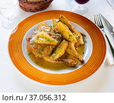 Picante de pollo, spicy chicken with pears. Стоковое фото, фотограф Яков Филимонов / Фотобанк Лори