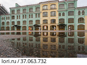 Россия . Санкт-Петербург. Гостиный двор. Арт пространство "Двор Гостинного двора" (2021 год). Редакционное фото, фотограф Литвяк Игорь / Фотобанк Лори