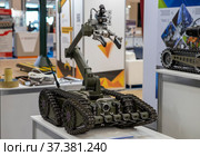 Россия. Форум «Российский промышленник 2021». Инновационные технологии. Робот. Редакционное фото, фотограф Литвяк Игорь / Фотобанк Лори