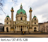 External view of Karlskirche in Vienna, Austria. Стоковое фото, фотограф Яков Филимонов / Фотобанк Лори