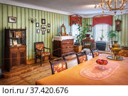 Interior of the Agapov House in the Museum of Wooden Architecture and Borisoglebsky Temple, Suzdal (2022 год). Редакционное фото, фотограф Baturina Yuliya / Фотобанк Лори