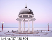Petrozavodsk city rotunda on Onego lake in winter (2017 год). Стоковое фото, фотограф Алексей Кокоулин / Фотобанк Лори