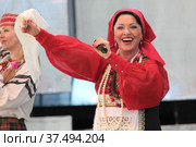 Надежда Бабкина, концерт в Витебске в Летнем амфитеатре, 2011. Редакционное фото, фотограф Ольга Сальникова / Фотобанк Лори